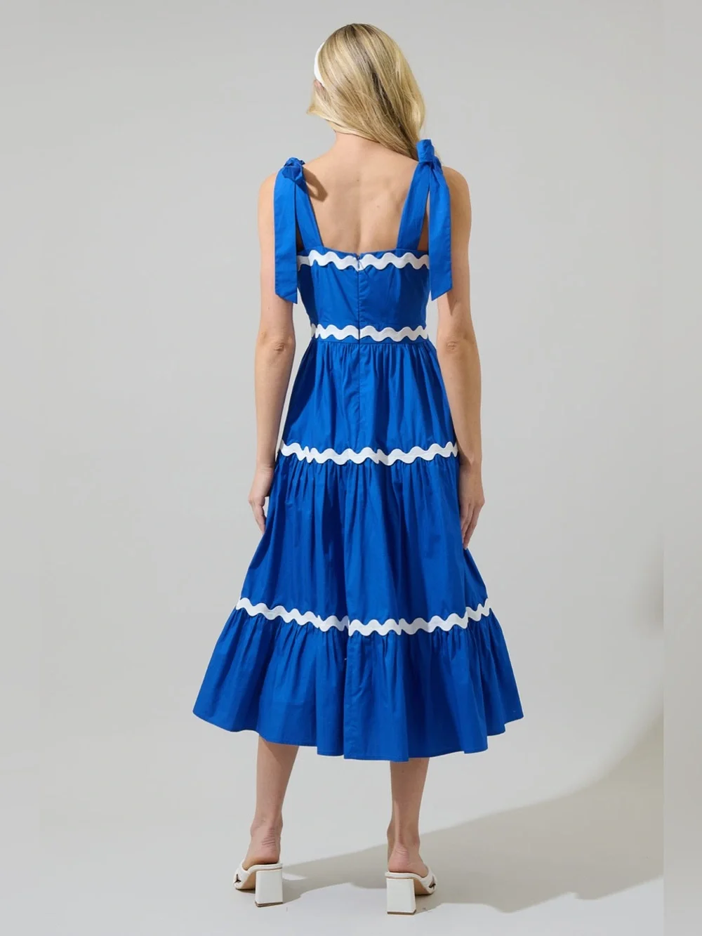 Sugarlips Edith Tiered Midi Dress MEDIUM Blue/White NEW WITH TAGS - Picture 2 of 10